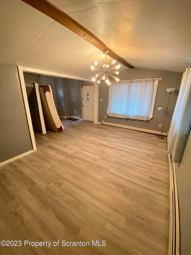 1107 Snyder Ave, Scranton, PA 18504 - photo 4