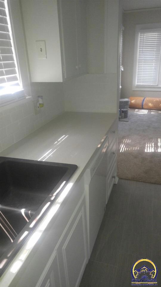 2707 SW Harland Ct, Topeka, KS 66604 - photo 6