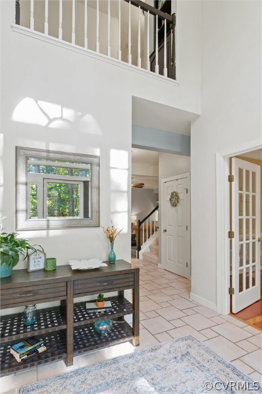 2 story foyer