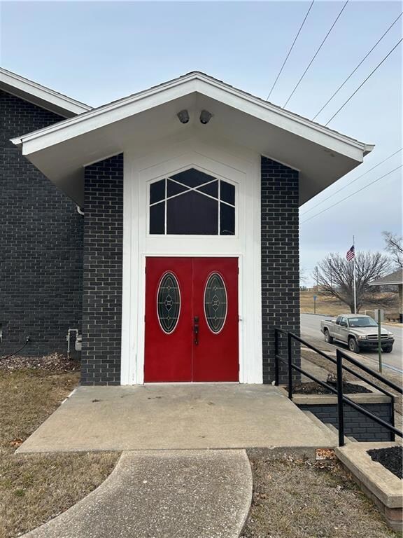 1100 Main St, Osawatomie, KS 66064 - photo 2