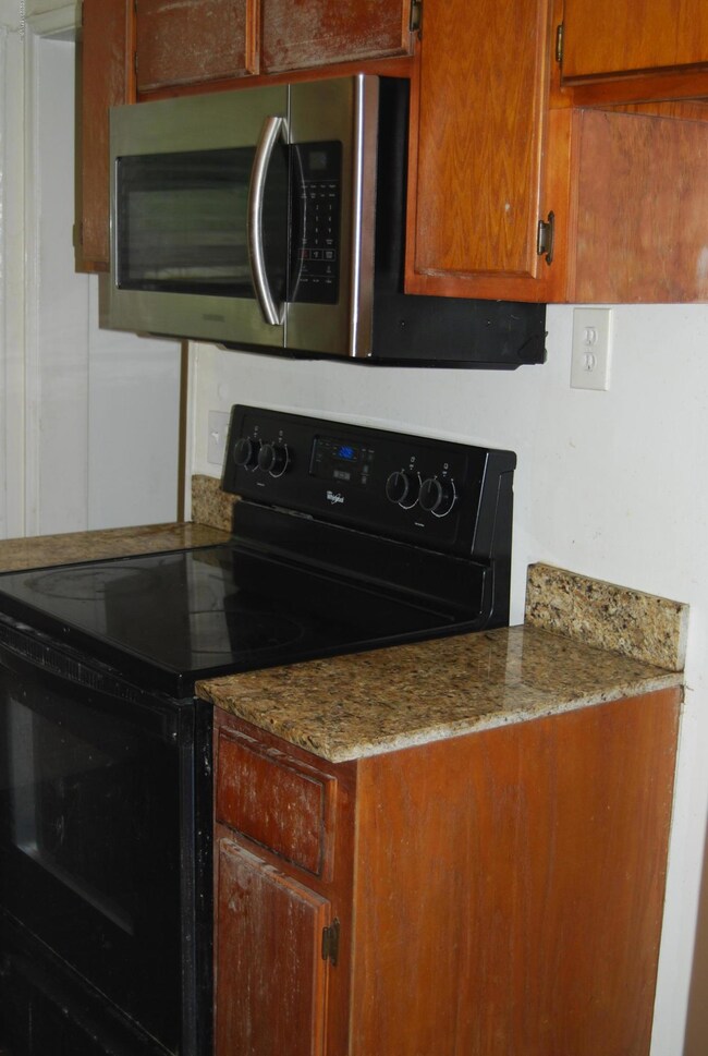 4533 Sunderland Rd, Jacksonville, FL 32210 - photo 6