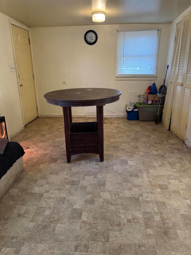 204 Drayton St, Manning, SC 29102 - photo 3