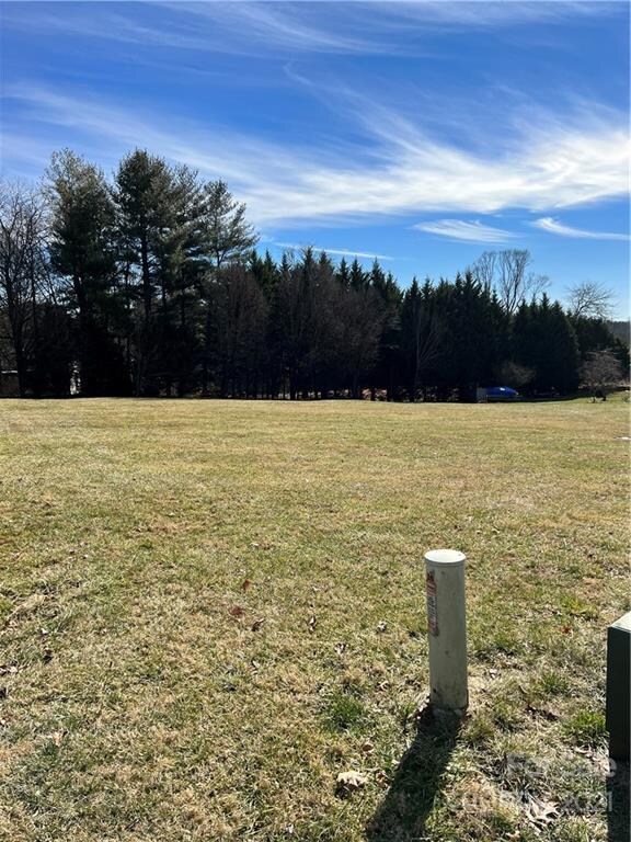 26 Wind Chime Ln, Hendersonville, NC 28792 - photo 3