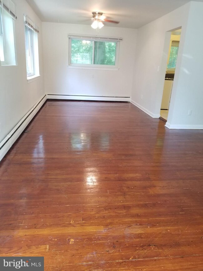 8212 Houston Ct unit 1, Takoma Park, MD 20912 - photo 7