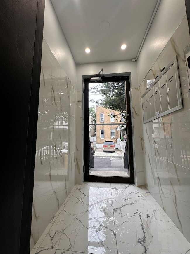 552 38th St unit 3, Union City, NJ 07087 - photo 4