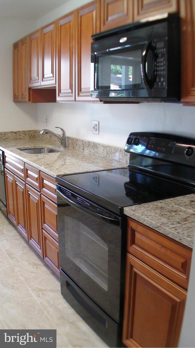 15017 Laurel Oaks Ln, Laurel, MD 20707 - photo 5