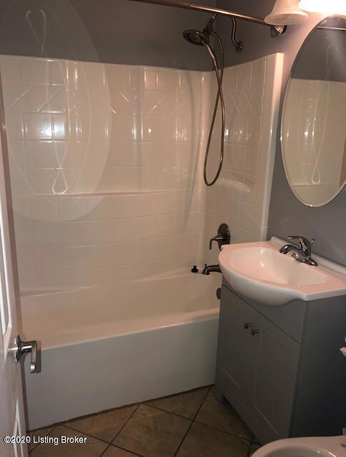 5DEB6F07-3066-4F50-9995-E718C7B21A36