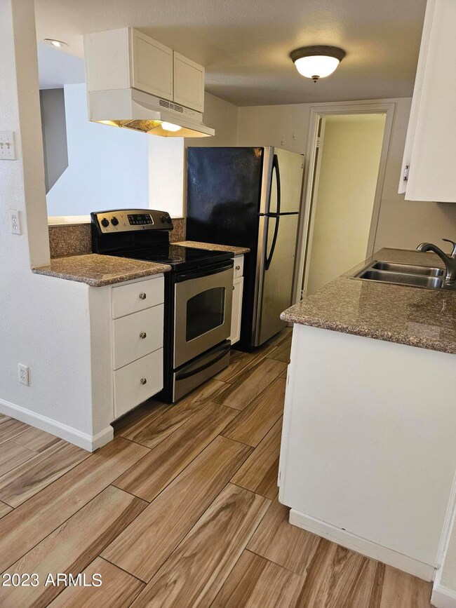 Lawrence Kitchen
