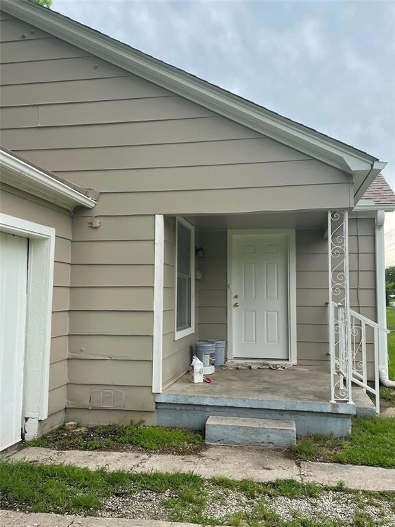 1423 Olive St, Gainesville, TX 76240 - photo 6