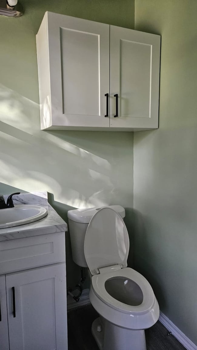 10033 Goodyear Dr unit B, Dallas, TX 75229 - photo 6