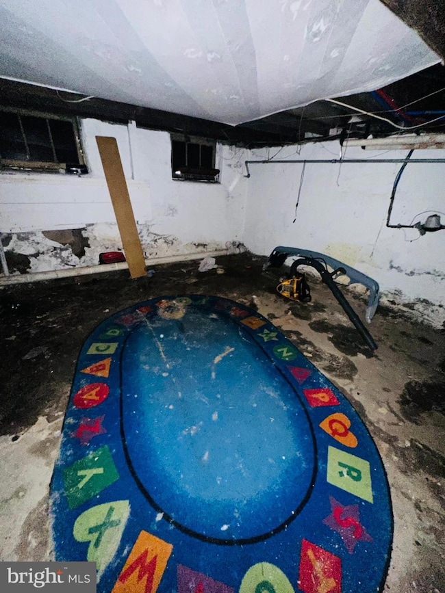 656 Rutherford Ave, Trenton, NJ 08618 - photo 6