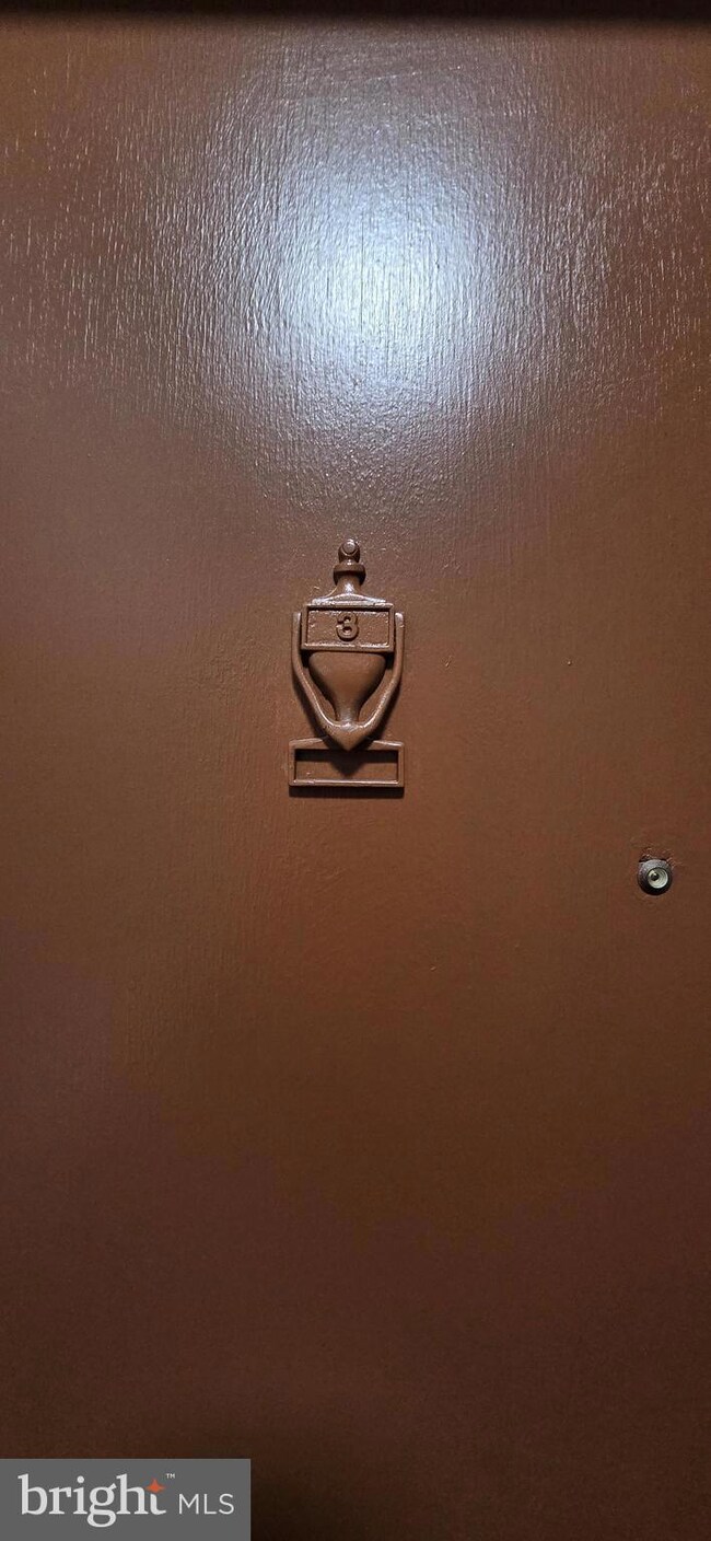 1015 18th St NE unit 3, Washington, DC 20002 - photo 2