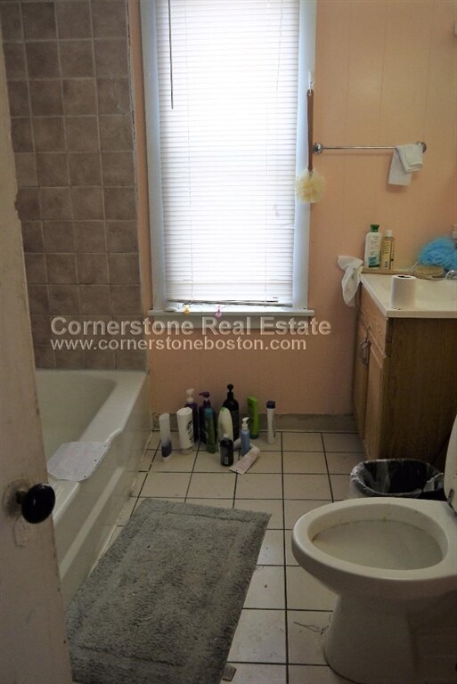 10-12 Saunders St unit 12, Boston, MA 02134 - photo 3