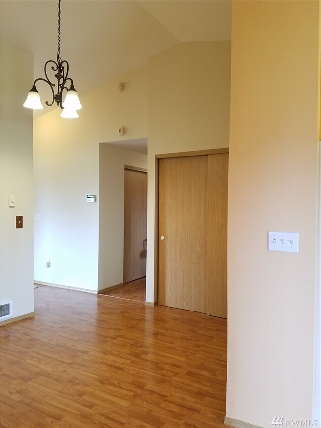 9226 Applegate Loop SW, Rochester, WA 98579 - photo 6