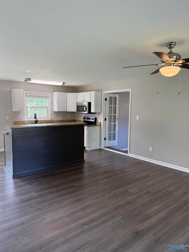 4728 Lumary Dr NW, Huntsville, AL 35810 - photo 7