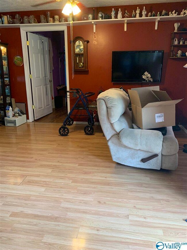 68 Dunn St, Somerville, AL 35670 - photo 3