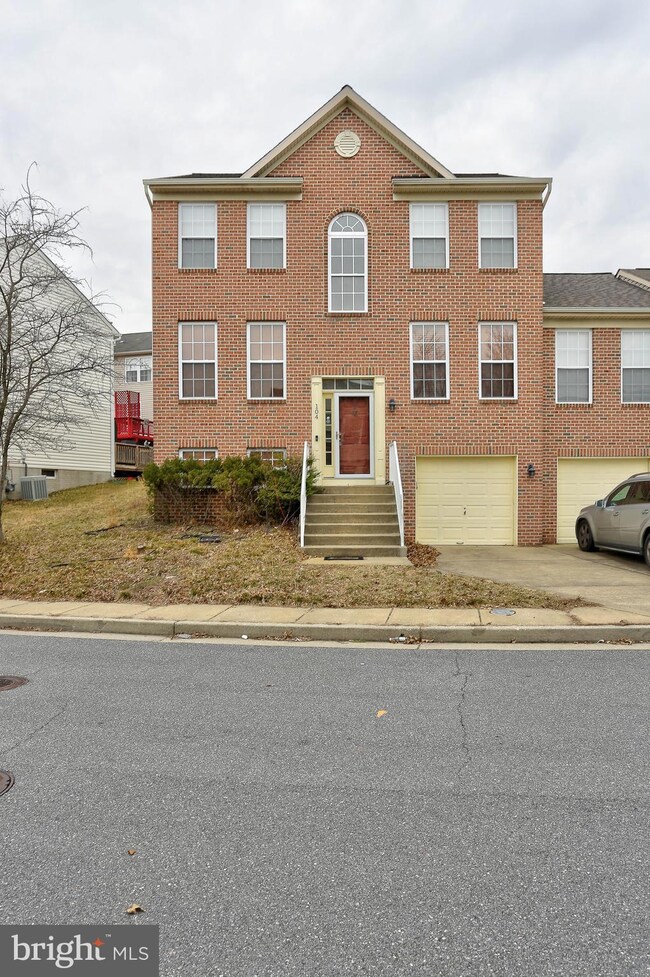 104 Rangeford Dr, Owings Mills, MD 21117 - photo 2