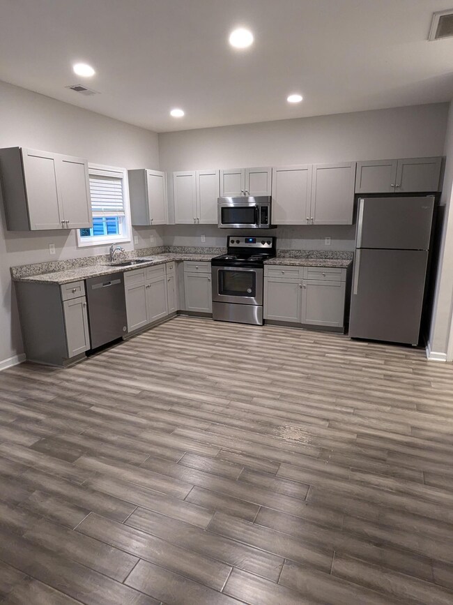 748 Pippin Dr, Nashville, TN 37013 - photo 4