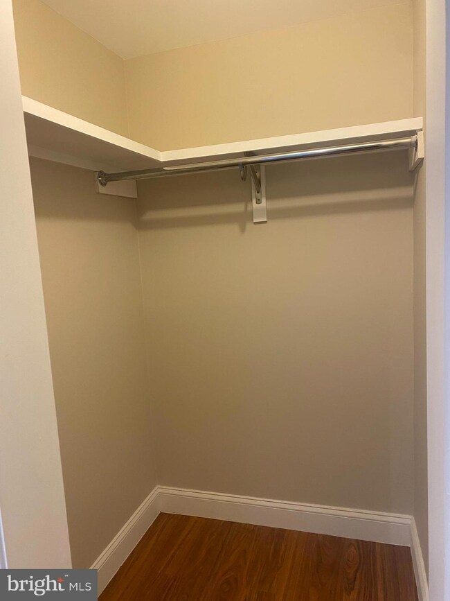 1905 N Rhodes St unit 34, Arlington, VA 22201 - photo 6