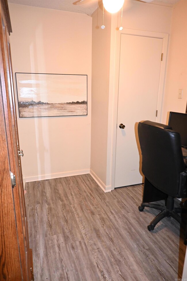 602 W 11th St, Stuttgart, AR 72160 - photo 5