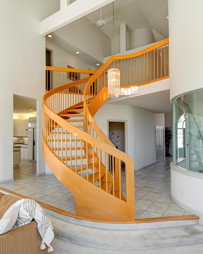 819 Crestway Dr, Columbus, OH 43235 - photo 6