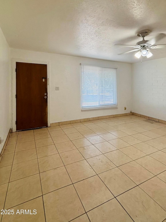 4842 W Elm St, Phoenix, AZ 85031 - photo 5