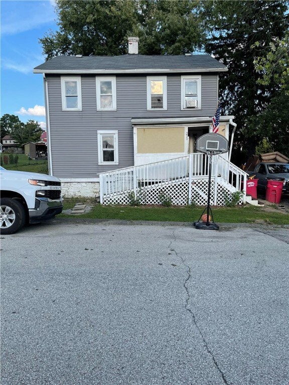 211 2nd St, Latrobe, PA 15650 - photo 2