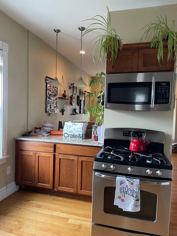 470 E 6th St, Boston, MA 02127 - photo 3