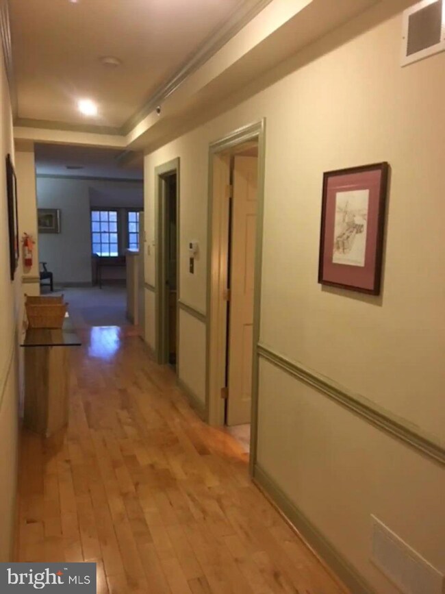 222 Delaware St, New Castle, DE 19720 - photo 2