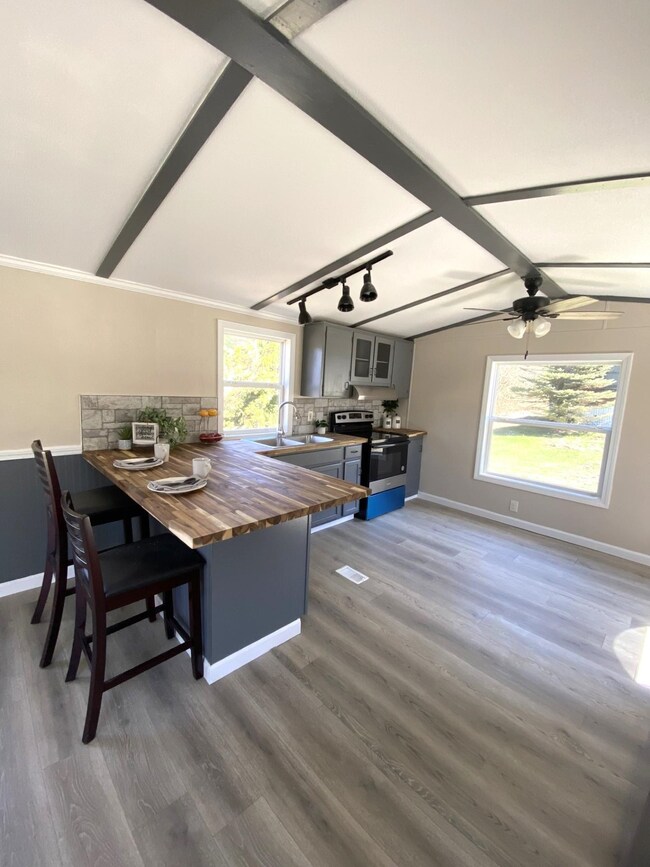 596 S Barre Rd unit 22, Barre, VT 05641 - photo 6