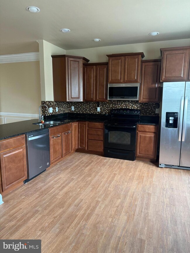 225 Whitley Dr unit 85, Chambersburg, PA 17201 - photo 2