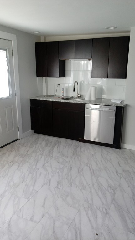 1279 Pond St unit 2, Franklin, MA 02038 - photo 2