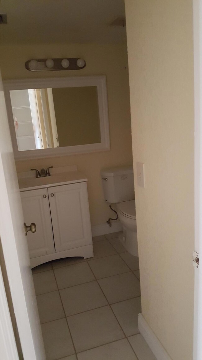 108 Lake Pine Cir unit B-1, Greenacres, FL 33463 - photo 7