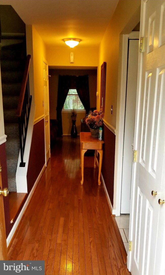 1948 Mayflower Dr, Woodbridge, VA 22192 - photo 3