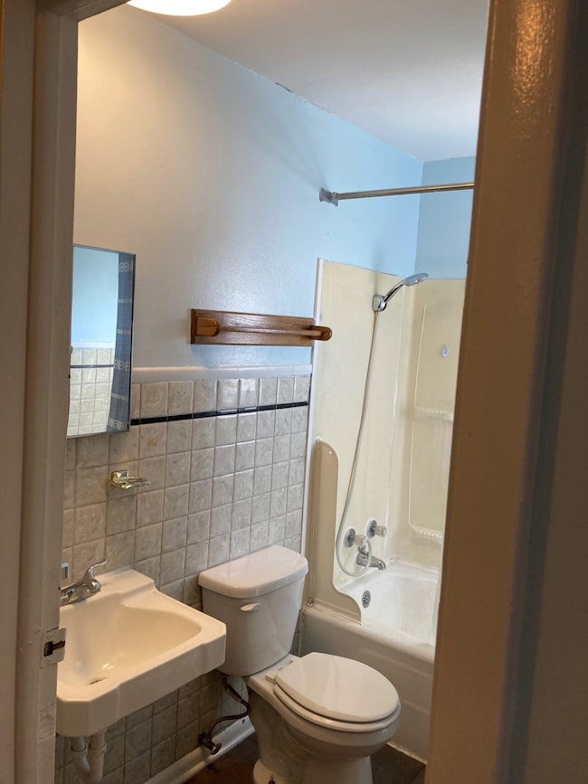 126 1/2 N 7th St, Cannelton, IN 47520 - photo 6