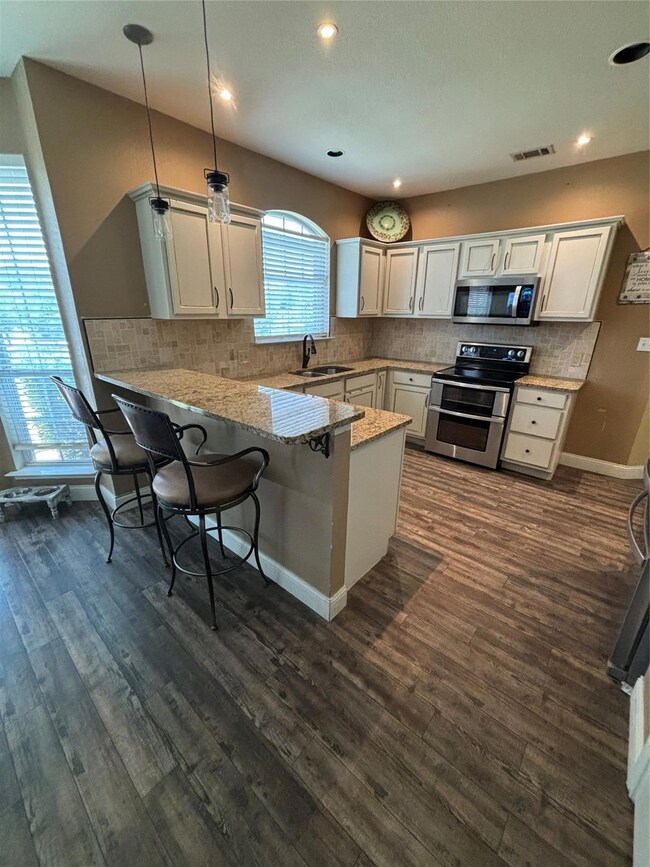 101 Woodrun Ct, Weatherford, TX 76087 - photo 6