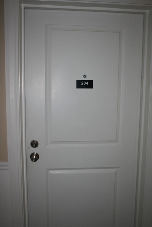 545 Page St unit 204, Stoughton, MA 02072 - photo 6