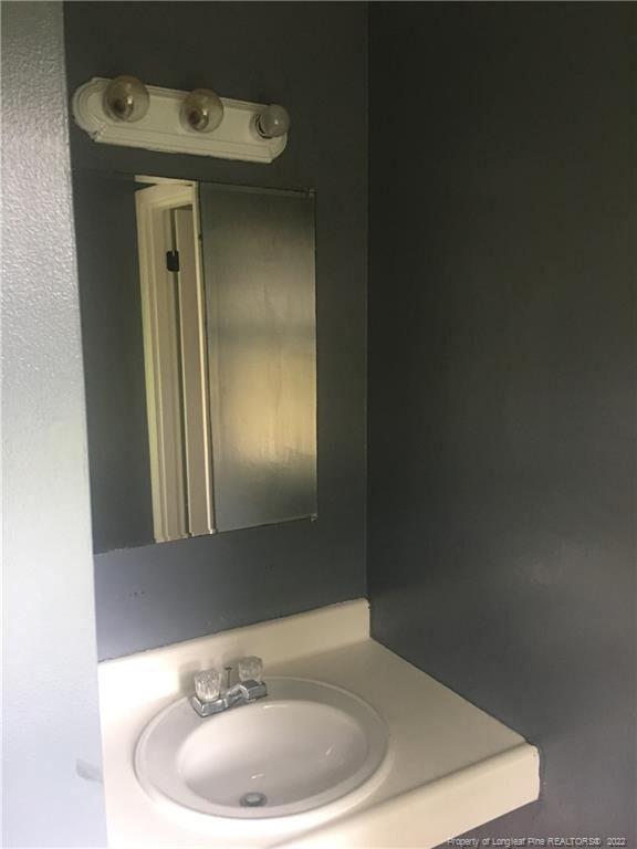 650 Stoneykirk Dr, Fayetteville, NC 28314 - photo 2