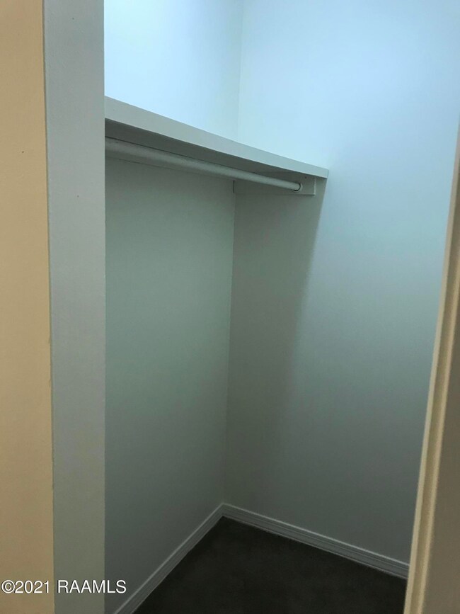 9828B378-DE6A-410B-98BC-9F096A62D1D0