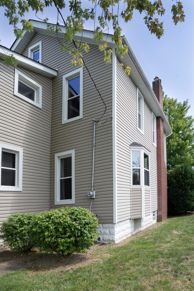 GK 203 N Terrace_05