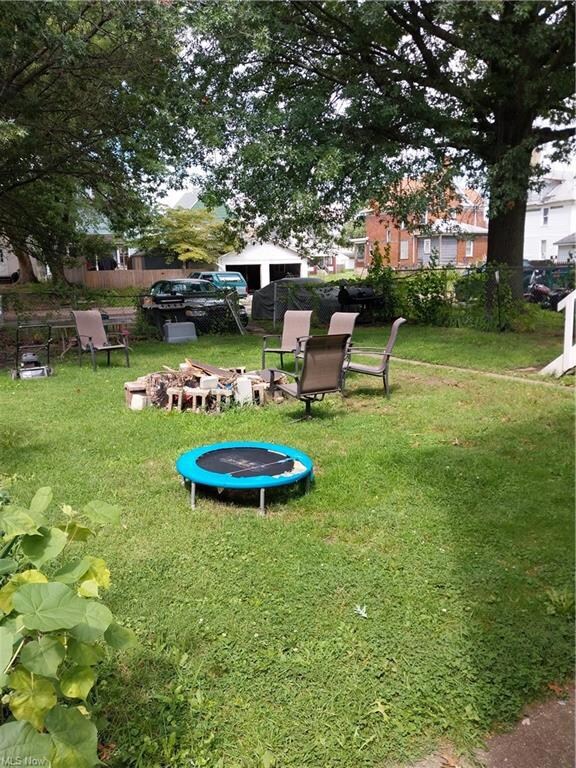 View of back yard