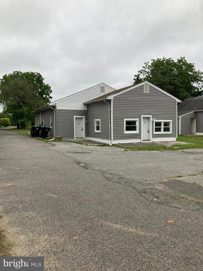 504 New Freedom Rd unit 4, Berlin, NJ 08009 - photo 2