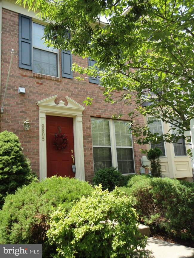 9805 Sherwood Farm Rd, Owings Mills, MD 21117 - photo 2