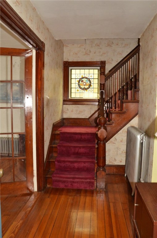 23 Hall Ave, Newport, RI 02840 - photo 5