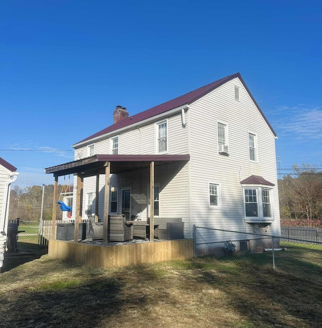 185 Adams St, Corning, OH 43730 - photo 3