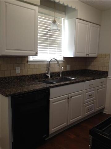 New Kitchen Cabinets