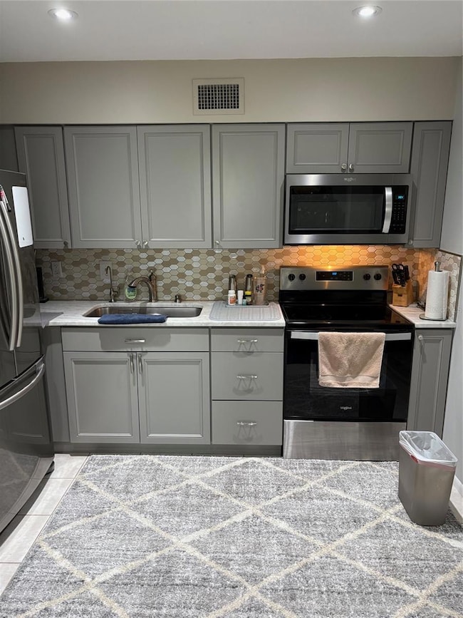 1215 Laurel Ave, Venice, FL 34285 - photo 7