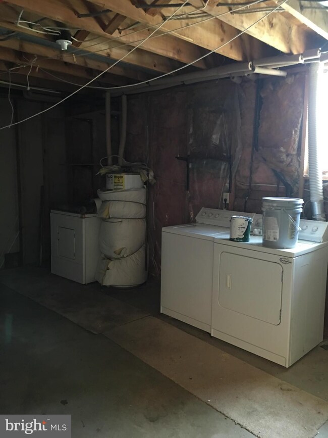 1066 E Thornhill Place, Frederick, MD 21703 - photo 7