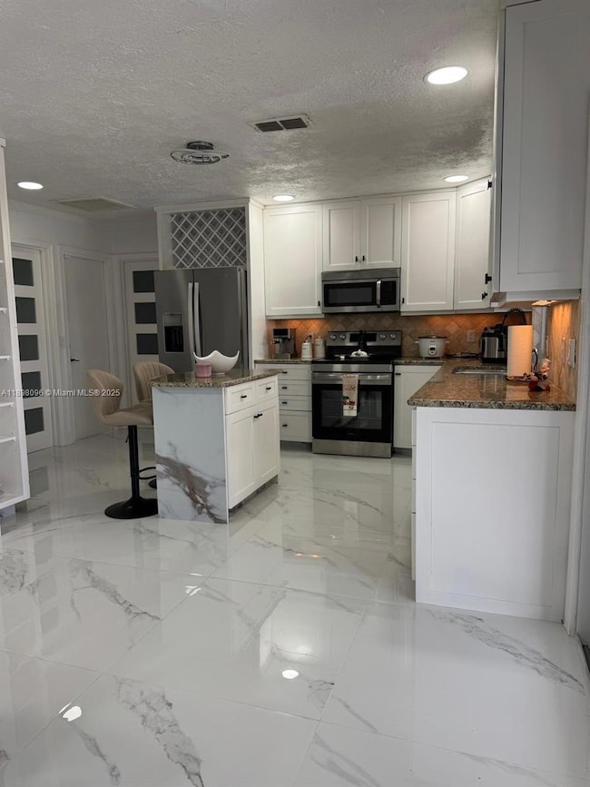 2492 SE Rival Ave, Port Saint Lucie, FL 34952 - photo 4