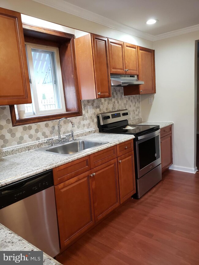 609 Schwab Rd, Hatfield, PA 19440 - photo 6